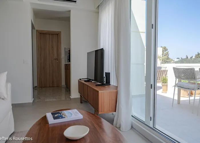 Rodos On The Park 4*